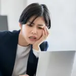 岸谷蘭丸に関する有給休暇の取得に関する議論