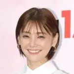 倉科カナ、原宿で特別なアレンジブーケを展示