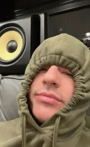 チャーリープース — JP news