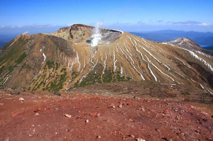 雌阿寒岳 噴火 — JP news