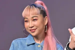 青山テルマ — JP news