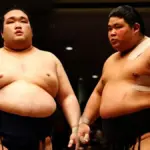 相撲結果: 朝乃山が藤凌駕を寄り切り、6勝目を挙げる