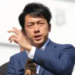 小泉進次郎防衛大臣がEC-225LPに搭乗