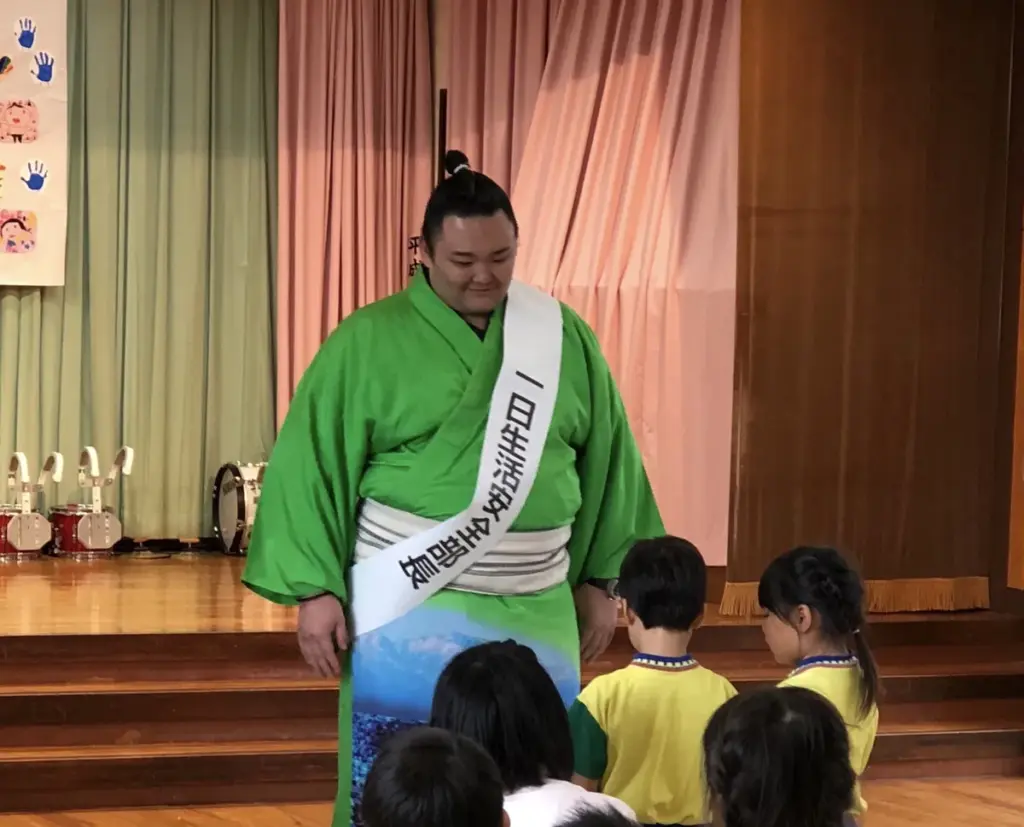 朝乃山 — JP news