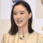 義母との楽しい時間を過ごす蒼井優